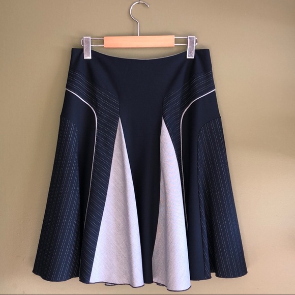 Navy knee length skirt - Picture 3 of 7